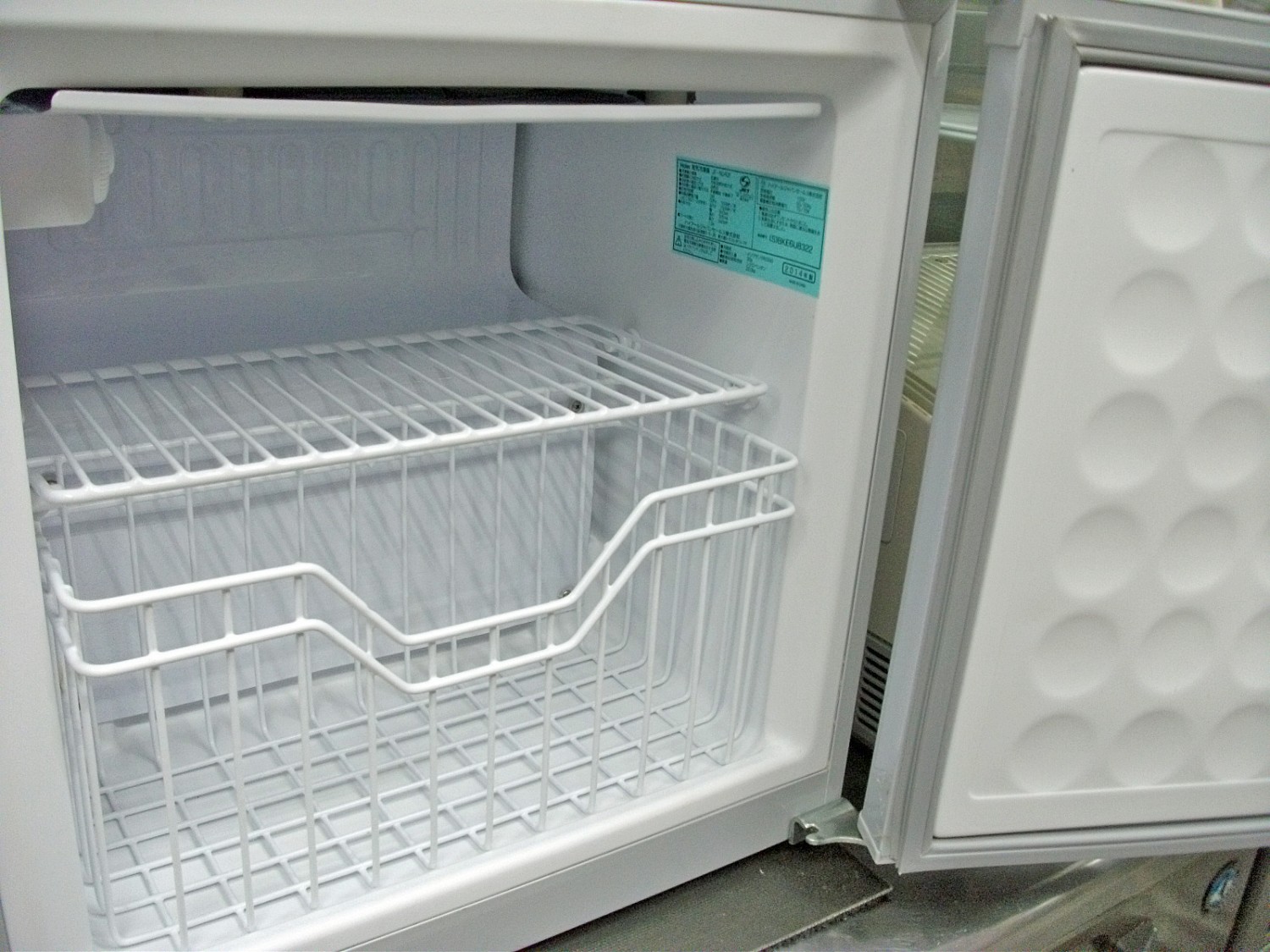 [160613-01] ハイアール 冷凍庫(38L) JF－NU40F | 中古厨房機器と厨房機器の大阪63リサイクルショップ