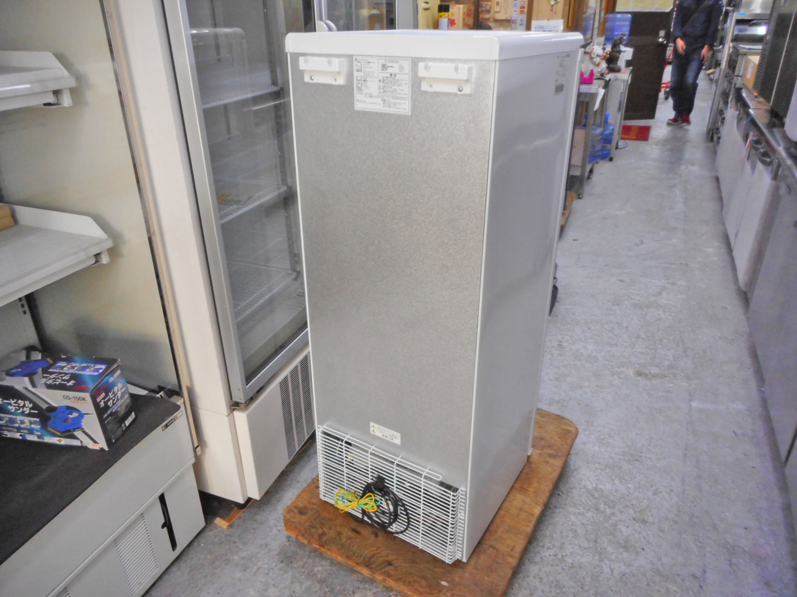 [200323-01] 冷凍ストッカー（60L） AR－BD120 | 中古厨房機器と厨房機器の大阪63リサイクルショップ